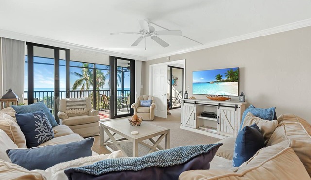 Sanibel Beachfront Luxury Condo Full Gulf View! 3BR, 2 BA! Cvrd Prkg! Labor Day! in Sanibel