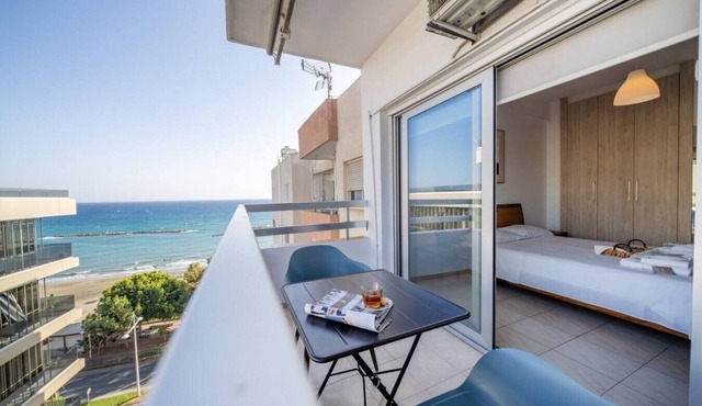 Seafront central 1 bedroom flat in Limassol