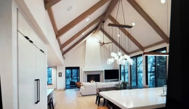 Spacious 6-bedroom private Green Lake lakefront estate with over 7,000 sq ft in Green Lake