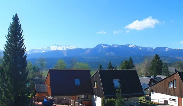 Studio Apartment 'Sonnenalm - Ferienwohnung' with Mountain View, Balcony and Wi-Fi in Sonnenalm