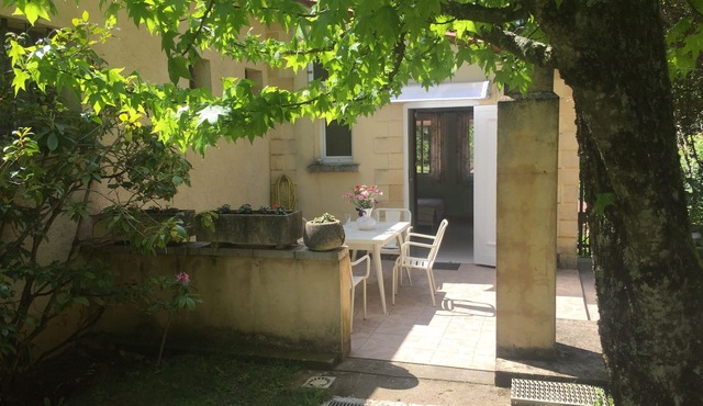 Studio in Sarlat, for a couple in search of calm in Sarlat-La-Canéda