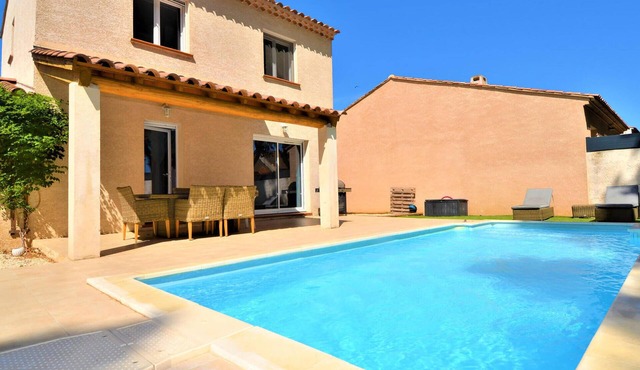 Stunning home in Arles in Arles