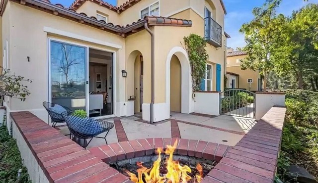 Stunning Newport Coast elegance & style. Luxe living near 5 star shops & dining. in Newport Beach