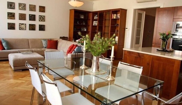 Tasteful Designer Luxury in Heart of Old Town. 5 star, spacious, quiet, perfect! in Prague 1