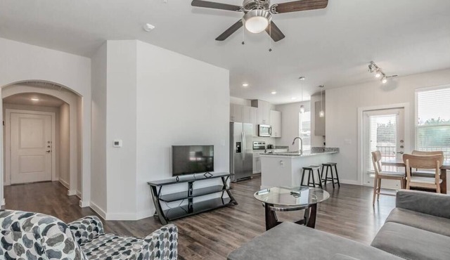Texas Corporate Housing Solutions Professional Apt in Rockwall