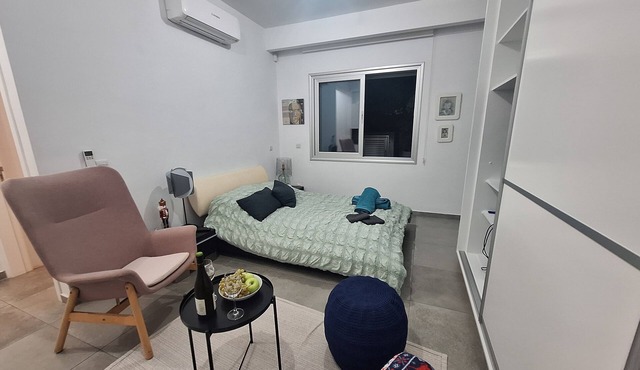 The studio offers cleanliness, peace and comfort, for a pleasant, relaxing stay! in Pafos