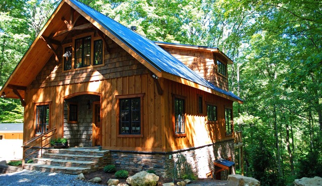 Timber Ridge Cabin Apartment, Forested Retreat Close to Natchez Trace, Franklin! in Franklin