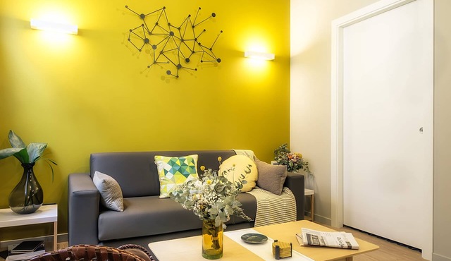 TOP CLASS 2 BDR NEW | Terrace | Metro | Wifi | Elevator | Bike room | Sleeps 4 in Barcelona