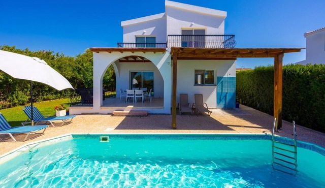 Villa Aristotelis - Two Bedroom Villa, Sleeps 4 in Argaka