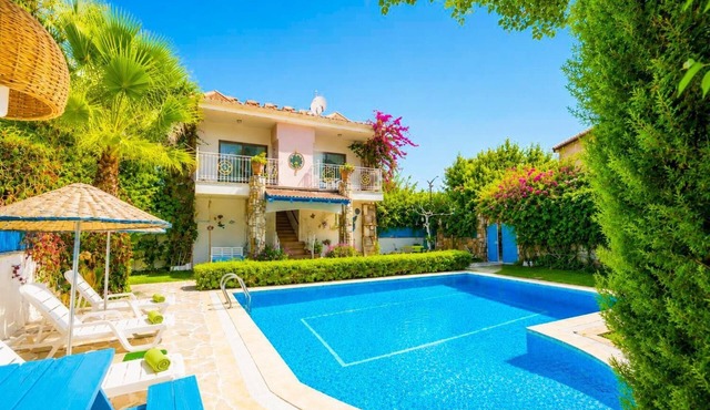Villa Garden Island - Four Bedroom Villa, Sleeps 8 in Dalyan