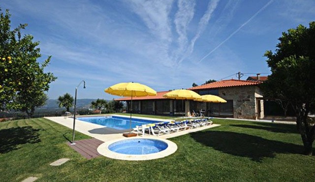 Villa Serenidade | 3 Bedrooms | Tennis Court | Countryside Location in Barcelos