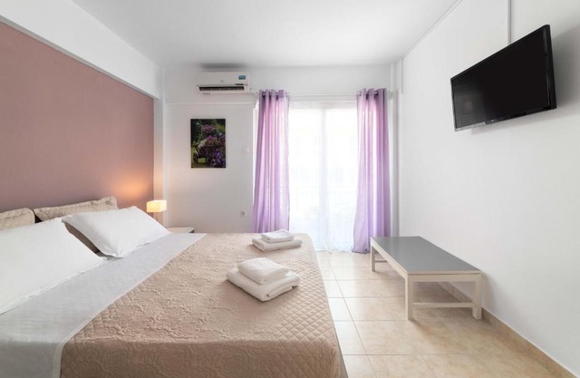 Astoria Studio 2, Rhodes City Center - Brand New bathroom in Rhodes Town