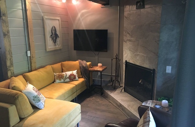 Charming 2 Bdrm Condo, Peaceful Setting on Bus Line/Vail #011008 in Vail