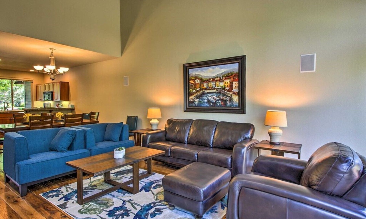 Redmond House | Juniper Creek Inn: relaxing creekside getaway—free resort passes & adventure!