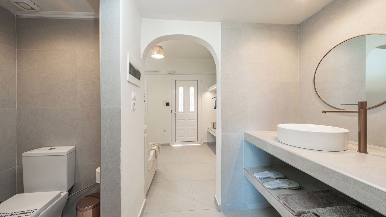 Photo of Bathroom in Lassi