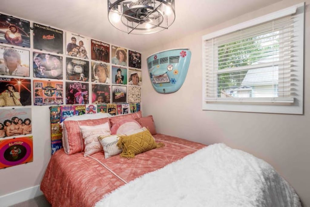 Photo of Bedroom in Lakeview
