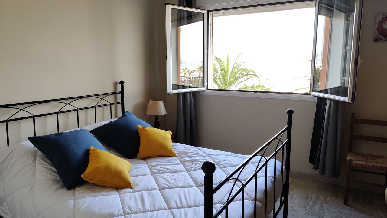 Photo of Bedroom in Hyeres