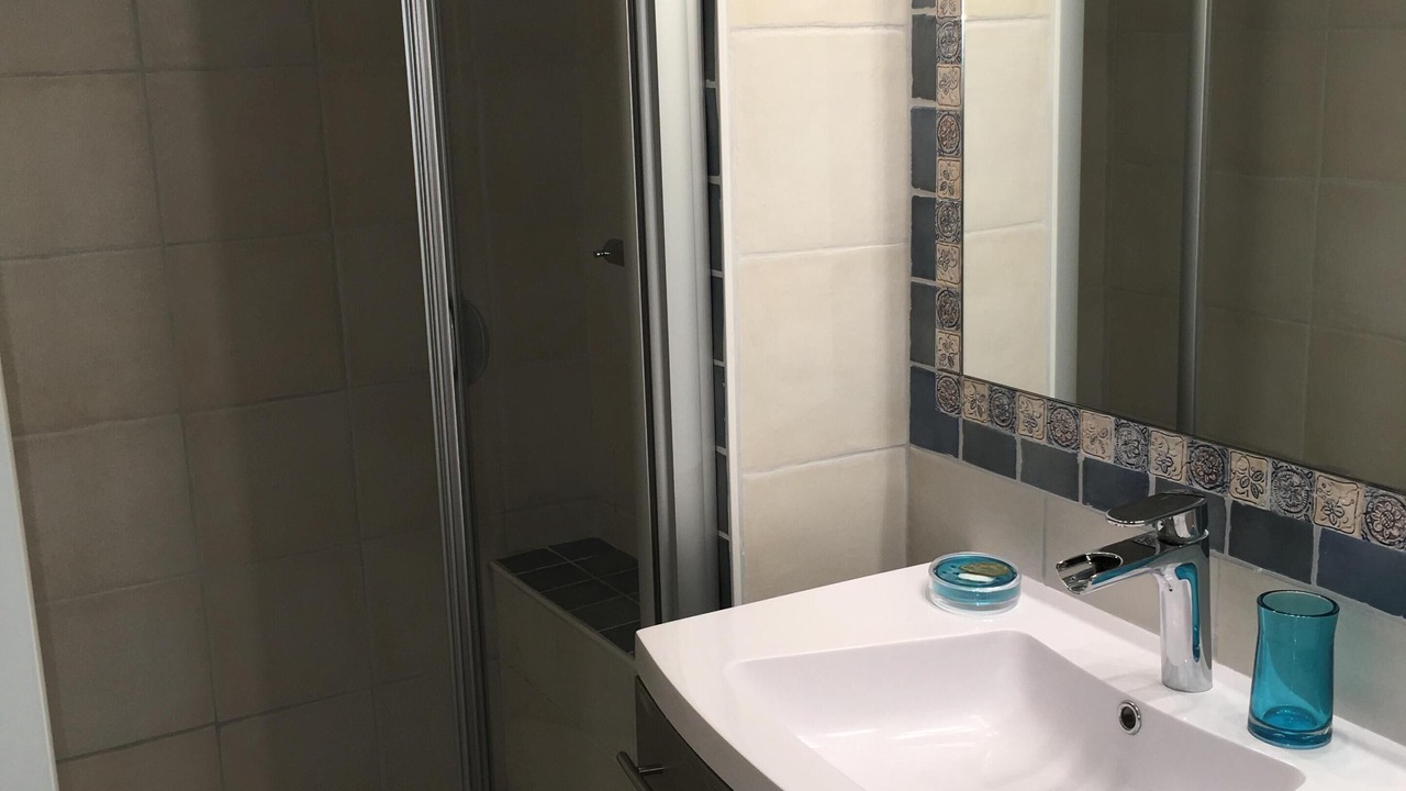 Photo of Bathroom in Arles City Centre