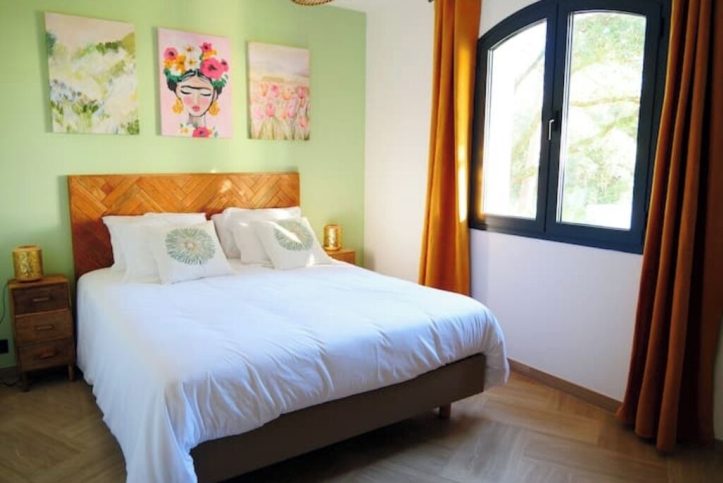 Photo of Bedroom in Saint-Gilles