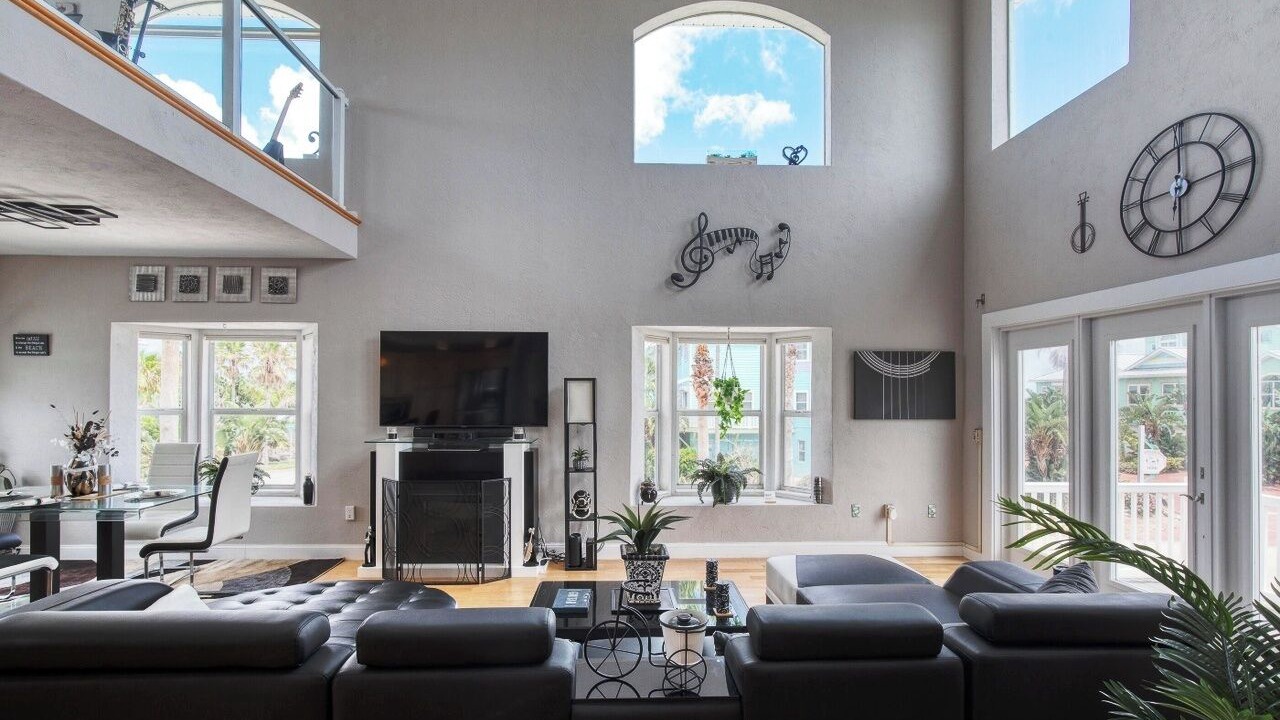 Photo of Livingroom in Atlantic Shores