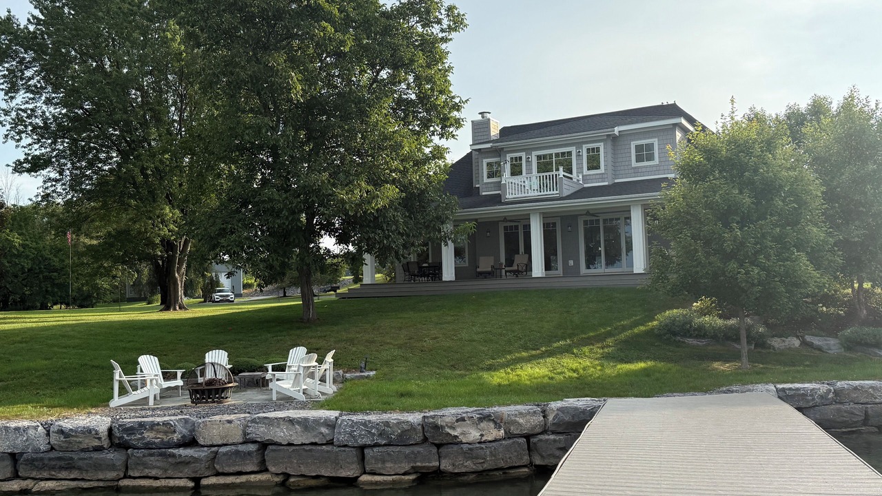 Photo of Outdoor in Cayuga