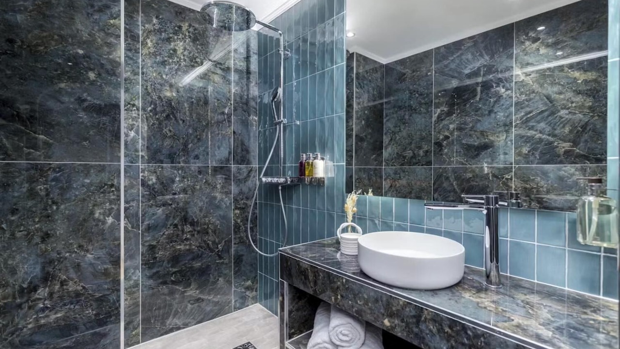 Photo of Bathroom in Chaillot