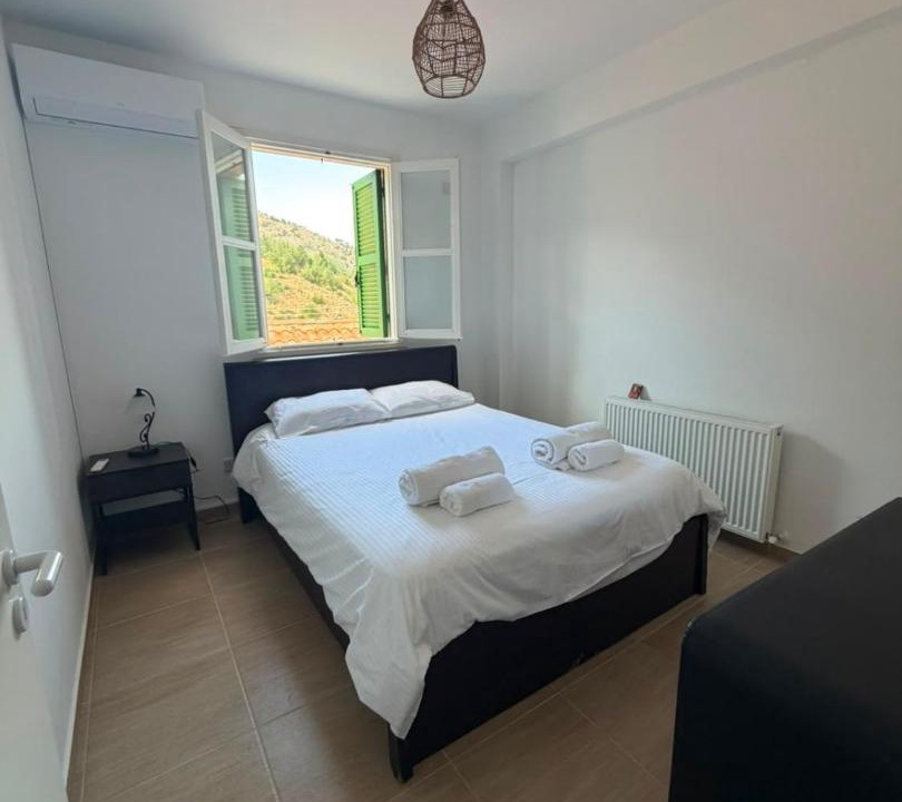 Photo of Bedroom in Politiko