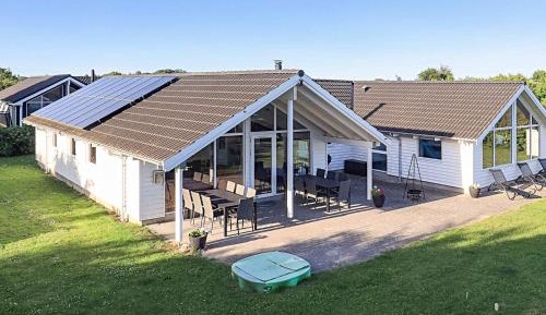 Five-Bedroom Holiday Home