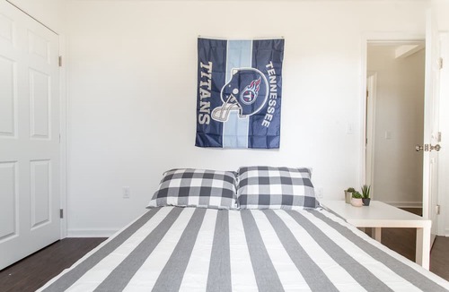 Woodbine House | 10 minutes from Downtown! Newly renovated, cozy space, home away from home