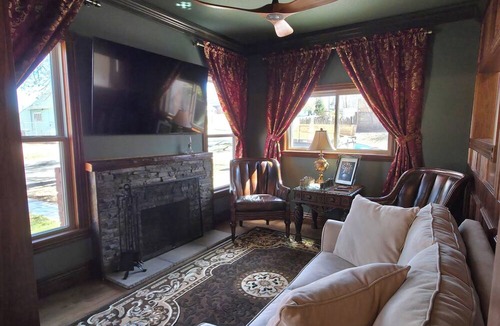 Trinidad House | Remodeled Victorian 3-bedroom house with AC in Trinidad/Hot Tub!