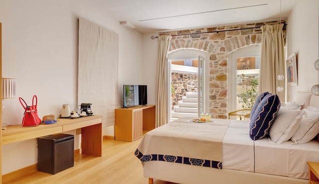 The Nestorian Syros in Syros