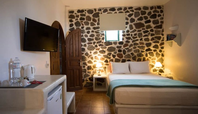 Costa Marina Villa in Santorini