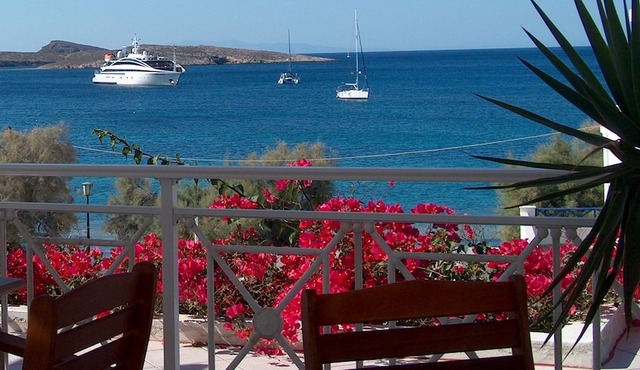 Cyclades Hotel in Syros