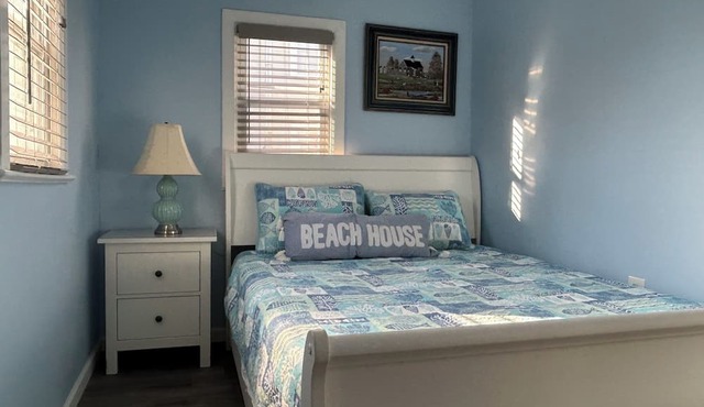 Ocean Block, Onsite Parking, Central AC, 4 Beach Passes, 5 Mins Walk to Beach in Seaside Heights