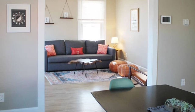 Charmer on 2nd - Beautiful home 2 blocks from Main in Trinidad