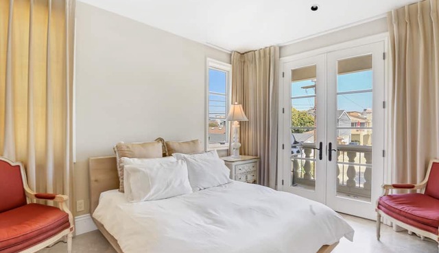 Corona Del Mar Rental Beach Villa in Newport Beach