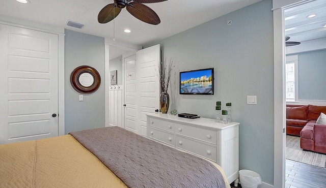 Customized Condo w/Designer Details@Cinnamon Shore w/Great Amenities! in Port Aransas