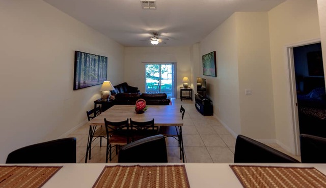 Spacious Ground Floor 3BR Bahama Bay Resort: Near Disney! in Davenport