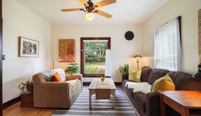 Charming 2-bedroom house in Viroqua with AC in Viroqua