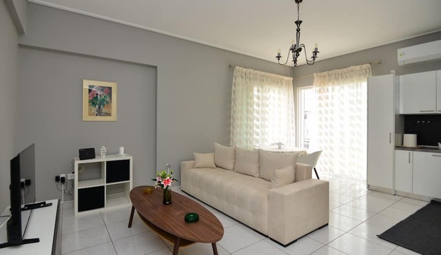 Athenian Riviera Beach front apartment 2 minutes from Tram stop in Paleo Faliro