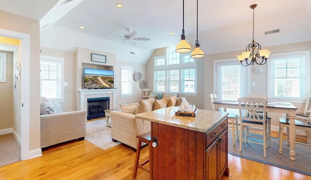 3BR Oasis – Ocean Side, Sunset Views, Rooftop Deck in Ocean City