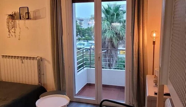 Cocooning apartment Air-conditioning/near center/Parking in Hyères