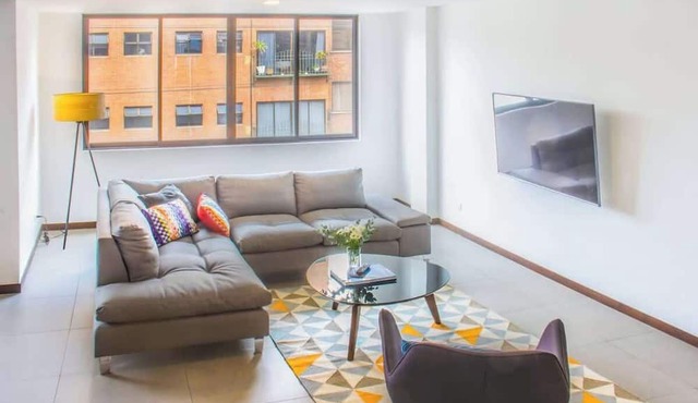 Gibraltar 301 | Balcony & Parking | El Peñon in Cali