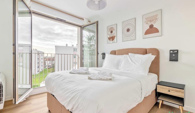 Bright apt with balcony -6P-Proche Disney/Paris in Champigny-sur-Marne